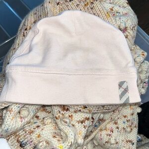 Burberry babygirl hat
